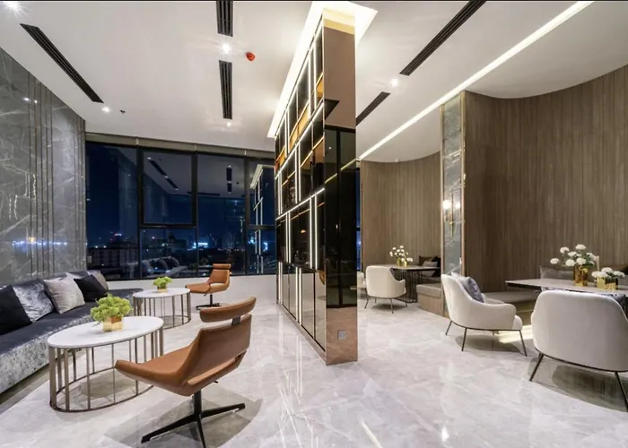 Near Bts L Duplex 42 Sqm L Rooptop Pool 曼谷